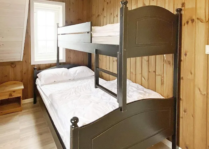 5 Person In Rauland-by Traum *