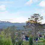 5 Person In Rauland-by Traum *